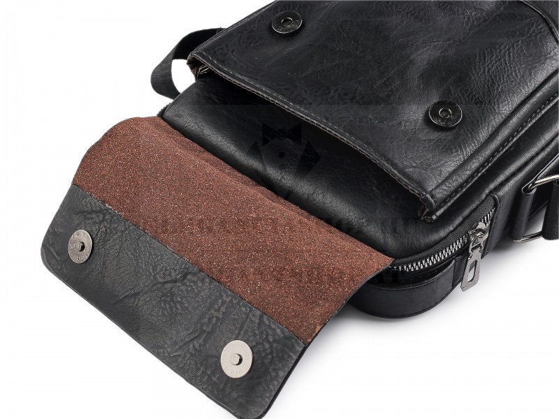                                     Férfi oldaltáska crossbody - 21 x 25 cm Férfi táska, pénztárca