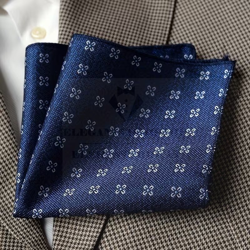 Exkluzív díszzsebkendő - Kék aprómintás Exkluzív díszzsebkendő - Kék aprómintás