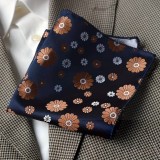                     Exkluzív díszzsebkendő - Barna virágos