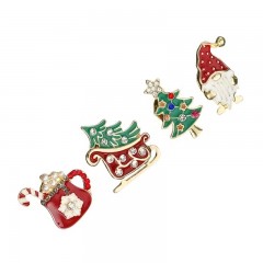                                                                 Karácsonyi brosstű 